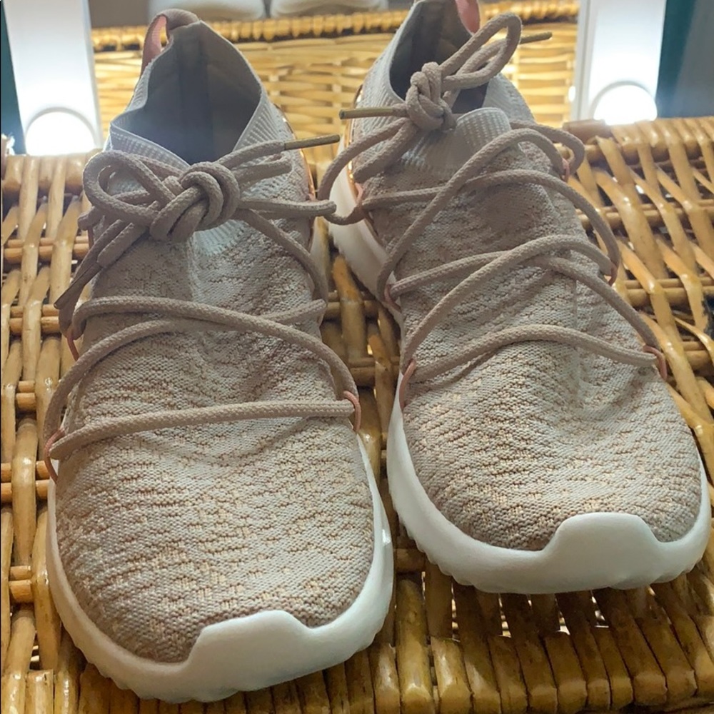 Wheat Adidas - image 1